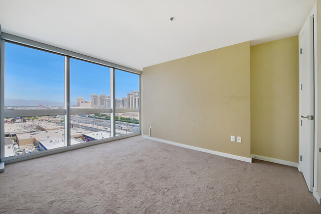 Building Photo - The Martin 1404-North Strip/City/Mtn Views...