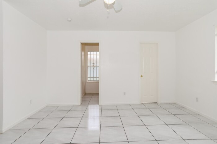 Building Photo - 14110 Magnolia Springs Dr