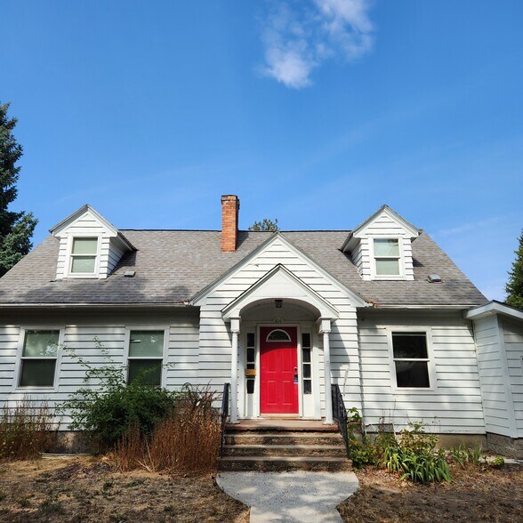 Primary Photo - 814 6th St