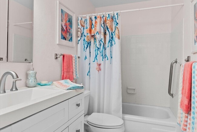 Building Photo - 2929 SE Ocean Blvd