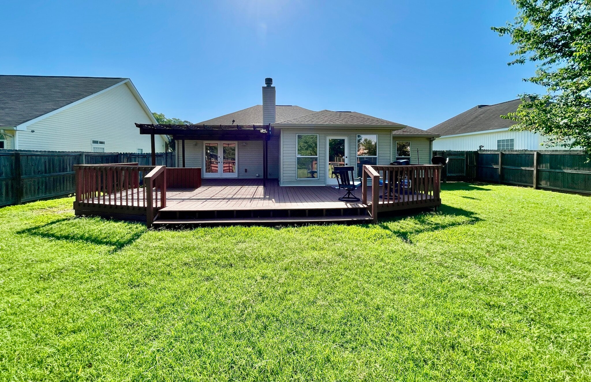 Large Deck - 115 Lakeside Dr