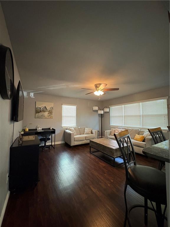 Building Photo - 808 E Central Ave