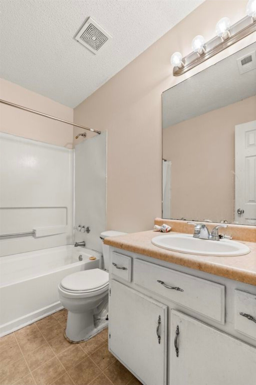 Building Photo - 3954 Chelsea Hill Dr