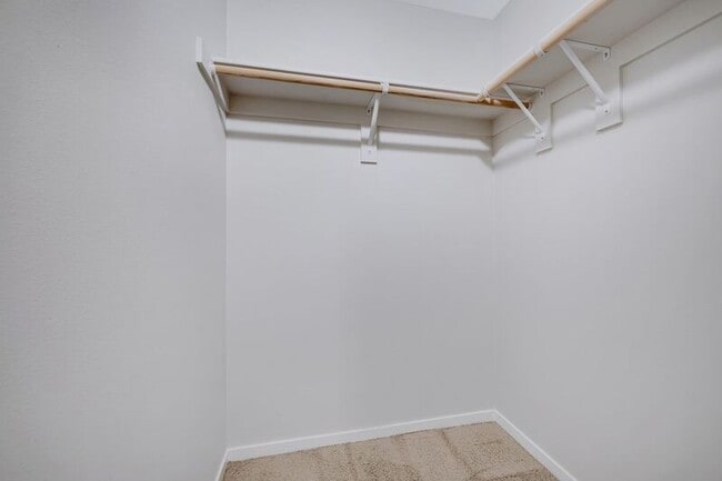 Building Photo - 5215 Remington Dr