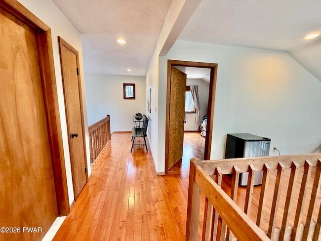 Building Photo - 811 Paddock Ct