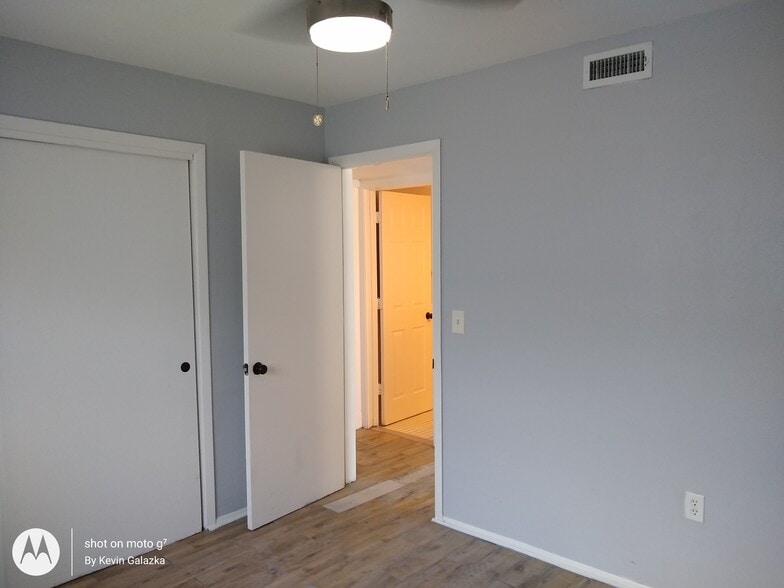 Building Photo - 312 Avanda Ct