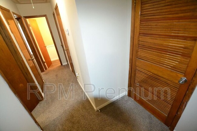 Building Photo - 2214 Alice St