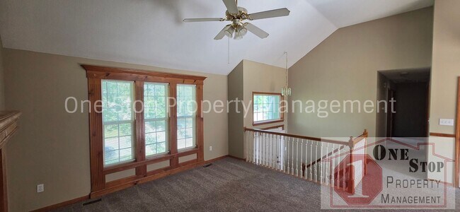 Building Photo - 4 Bedroom, 2.5 Bathroom home in Belton!
