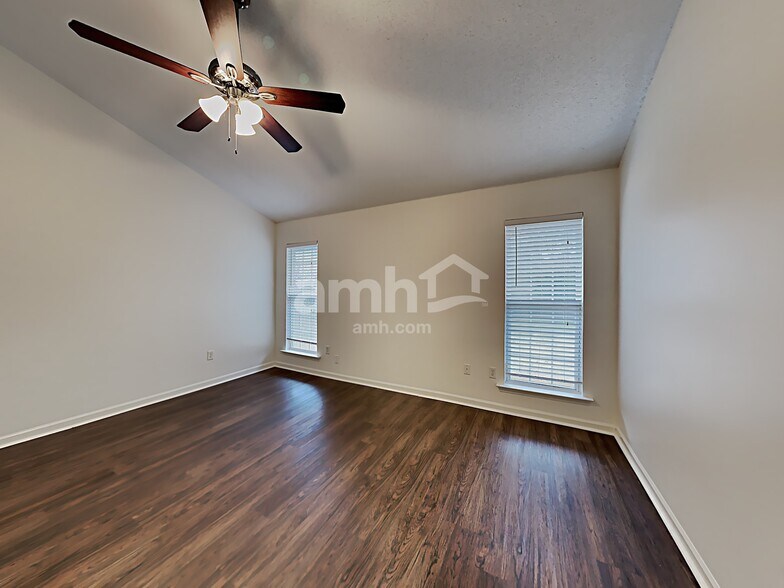Building Photo - 11578 Milton Ridge Cove