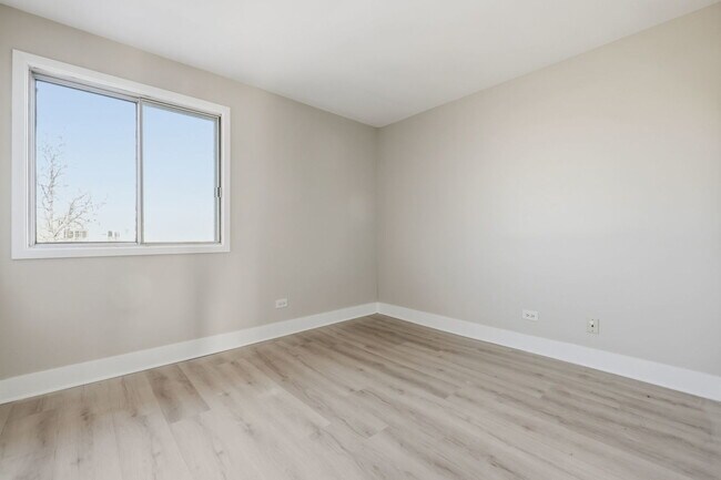 Building Photo - 4180 Williamsburg Ct