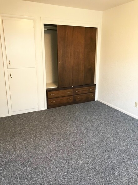 Building Photo - 80 N 200 E