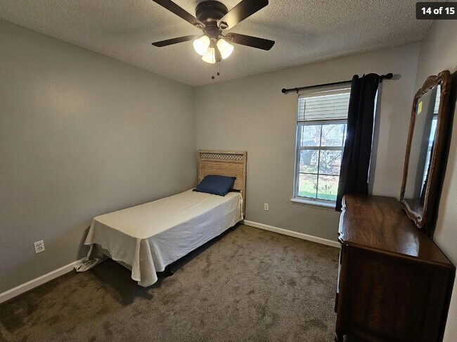 Building Photo - 2428 Beechnut Ln