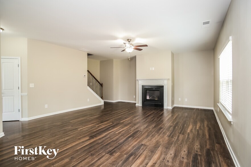 Building Photo - 240 Jefferson Ave