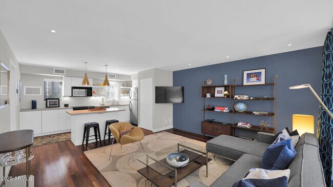 Building Photo - 7601 E 2nd St