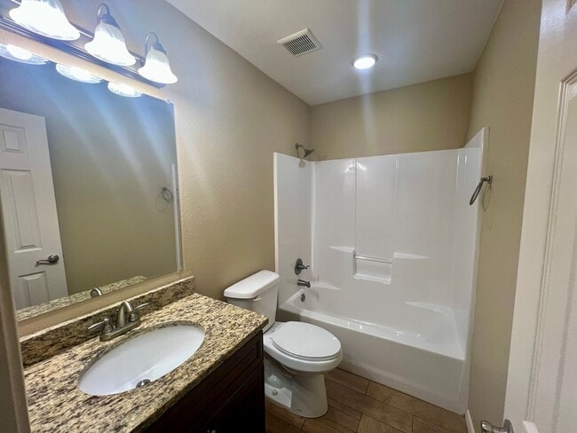 Building Photo - 514 Ridge Point Dr