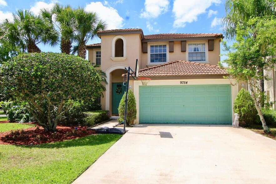 Primary Photo - 9754 Scribner Ln