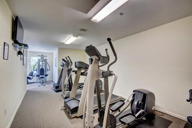 Building Photo - 3009 S Ocean Blvd