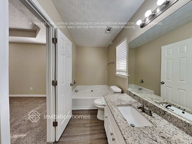 Building Photo - 30 Sable Cir