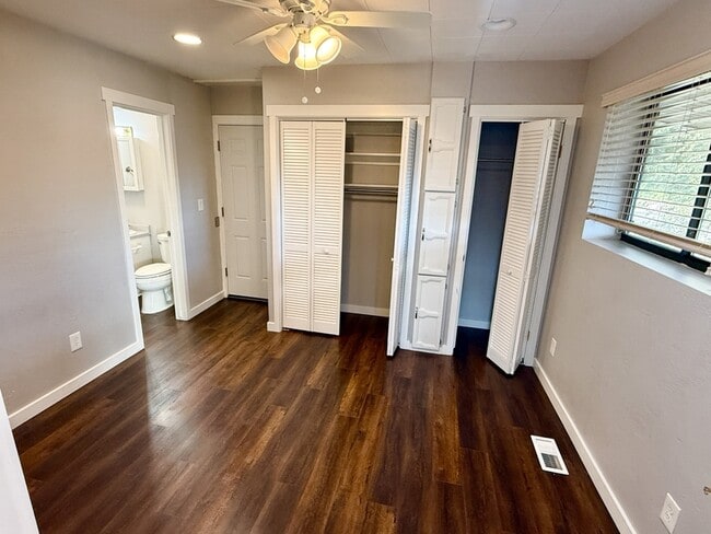 Building Photo - 7428 S 700 E