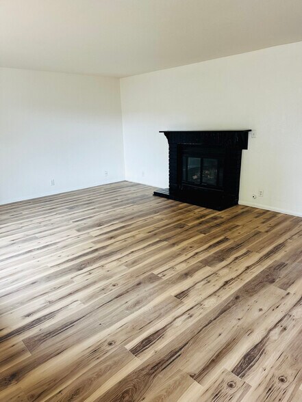 Primary Photo - 425 Aspen Way