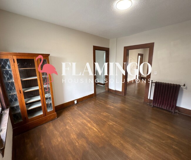 Building Photo - 2715 N Main St