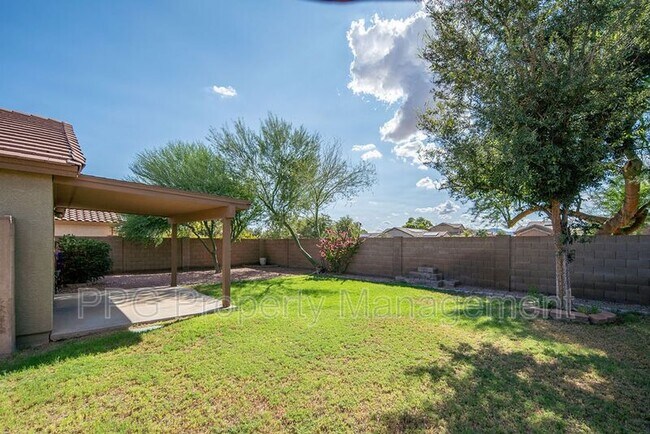 Building Photo - 14028 N 150th Ln