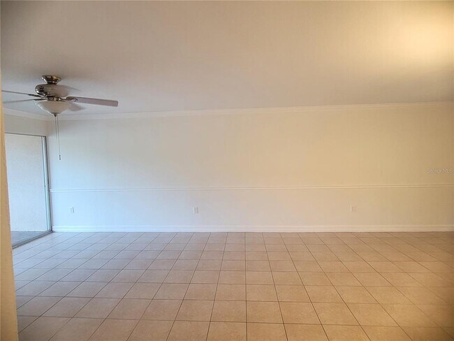 Building Photo - 3360 S Osprey Ave