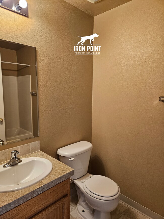 Building Photo - ELD4017