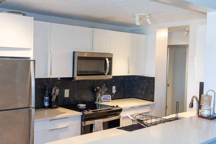 Building Photo - 2225 Buchtel Blvd