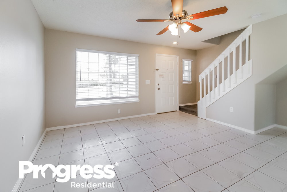 Building Photo - 1204 Ivy Meadow Dr