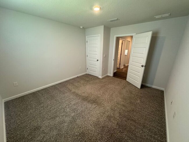Building Photo - Pensacola - Deer Run - 4 bed, 2 bath w/ co...