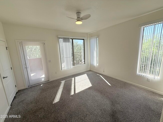 Building Photo - 11680 E Sahuaro Dr