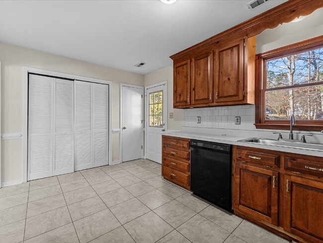 Building Photo - 11330 Bailey Woods Dr