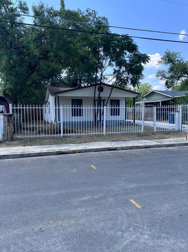Building Photo - 1134 Brighton Ave