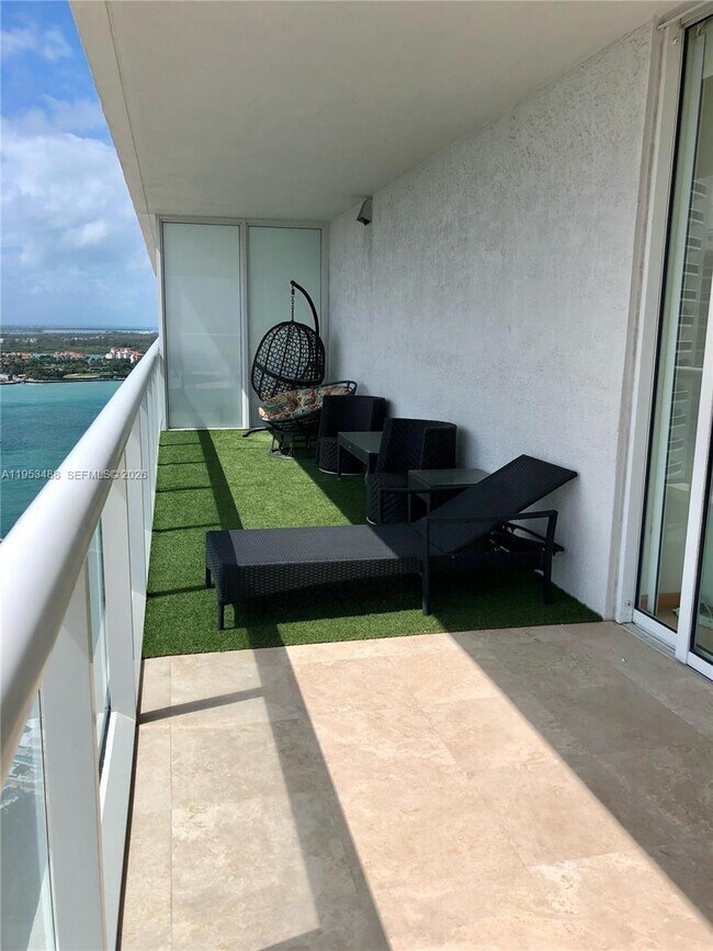 Building Photo - 450 Alton Rd