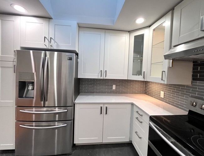 Building Photo - 158 Jelliff Mill Rd