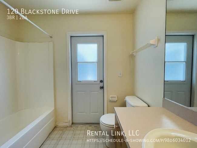 Building Photo - 120 Blackstone Dr