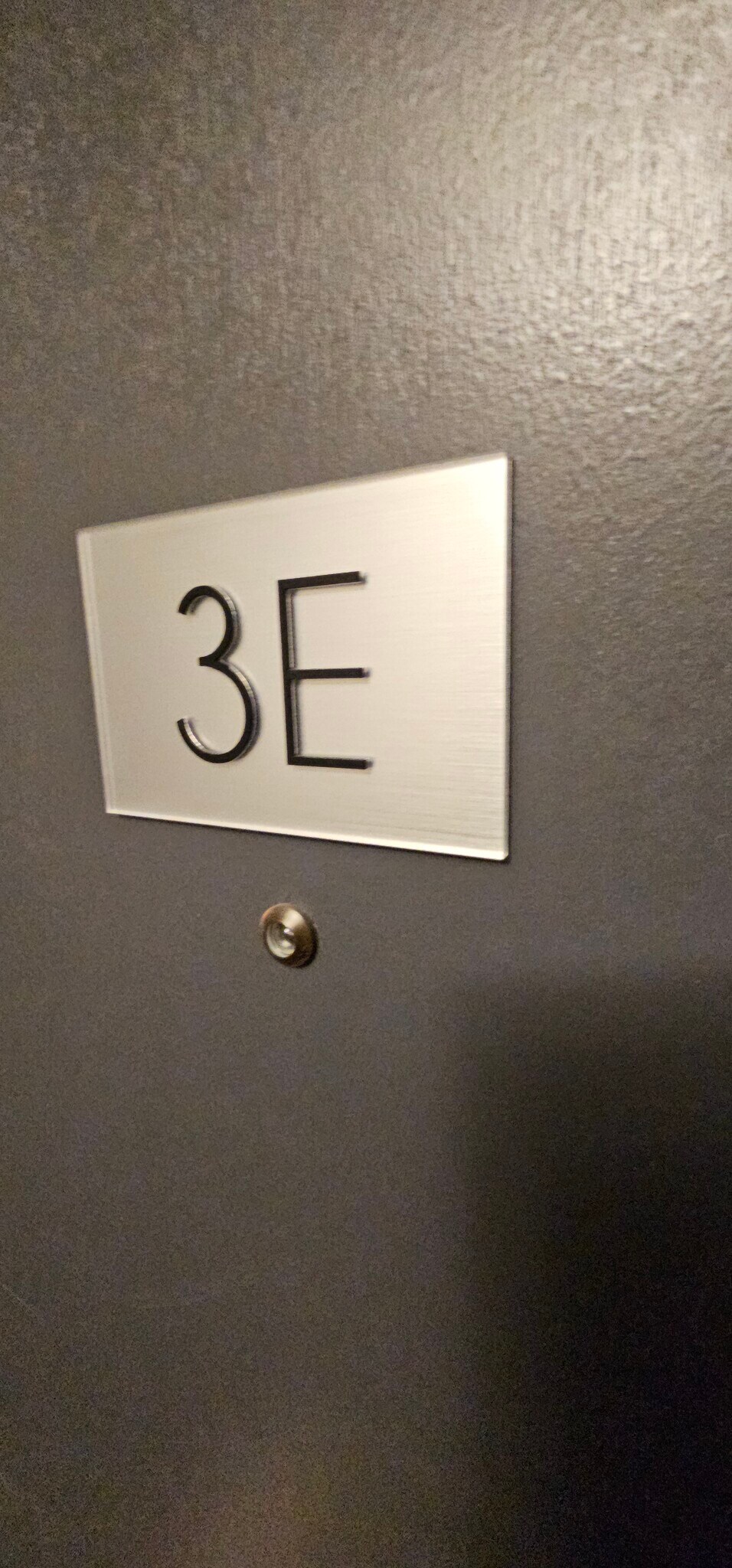 Building Photo - 2211 W Eastwood Ave