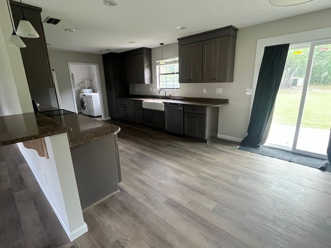 Building Photo - Charming Updated 3 Bedroom, 2 Bath Brick H...