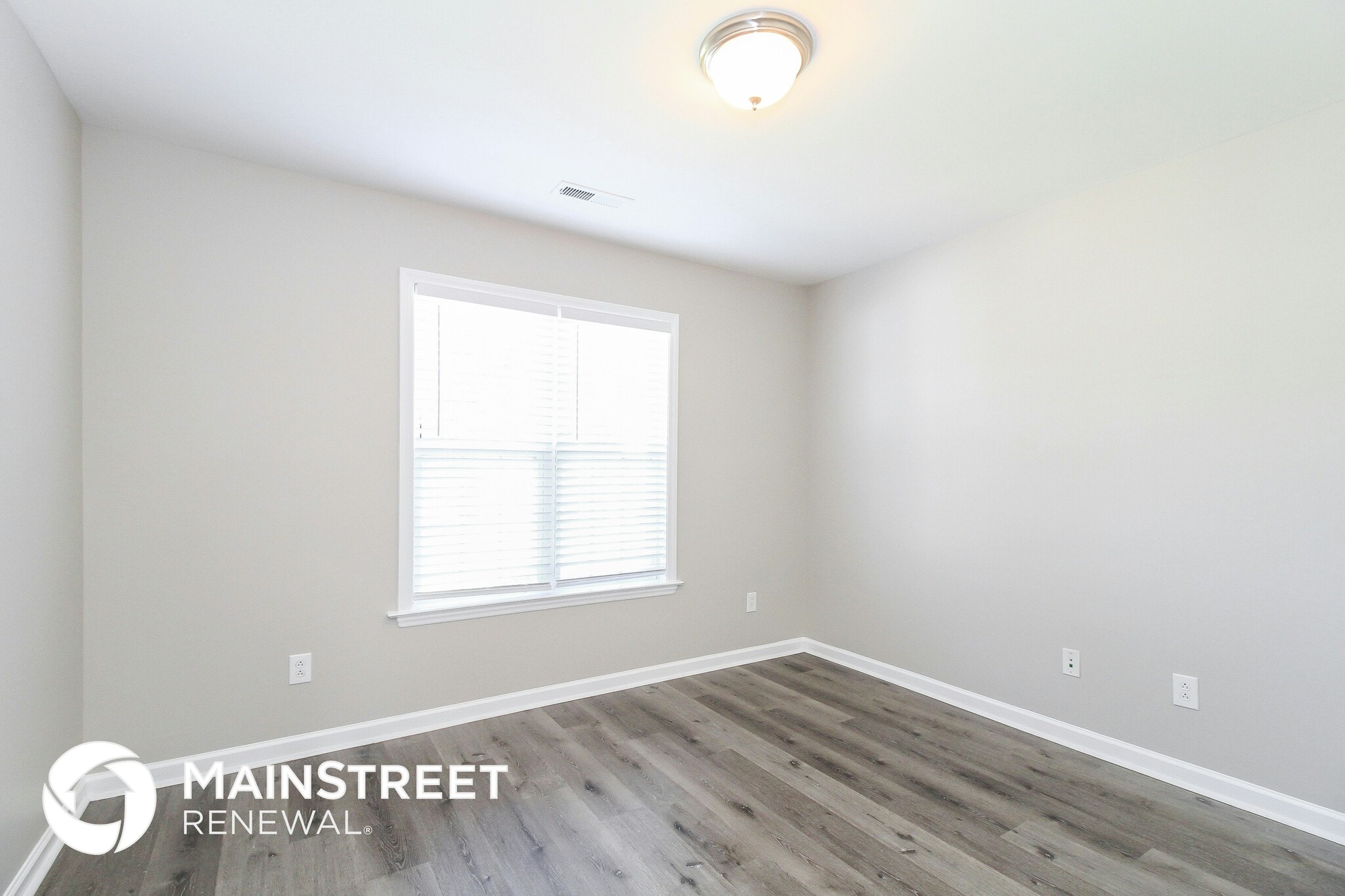 Building Photo - 5939 Old Plank Rd