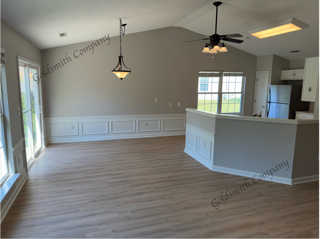 Building Photo - 8 Furwood Ct