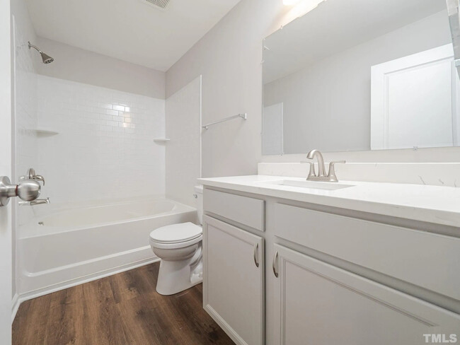 Master Bathroom - 8544 Quarton Dr