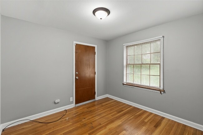 Building Photo - 1119 Laire Dr