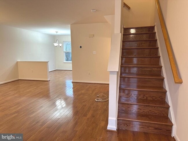 Building Photo - 8922 Royal Astor Way