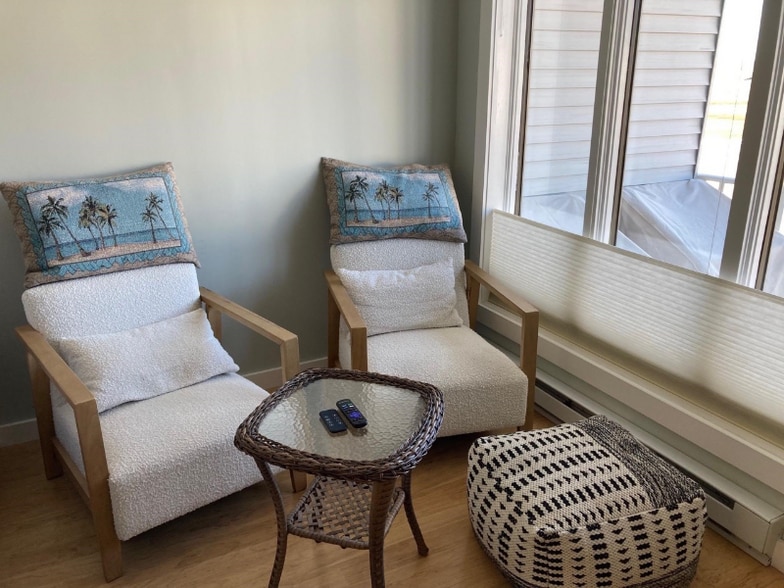 Building Photo - 31 Brown Ave