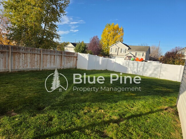 Building Photo - 3606 Goldstone Dr