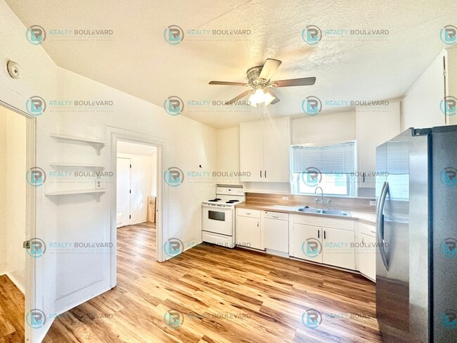 Building Photo - Charming 2-bedroom, 1-bathroom house near the Truckee river