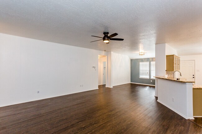 Building Photo - 2834 Trinity Glen Ln