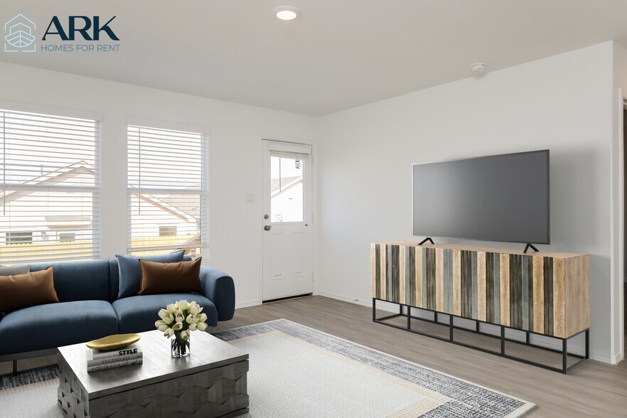 Building Photo - 2811 Millikan Dr