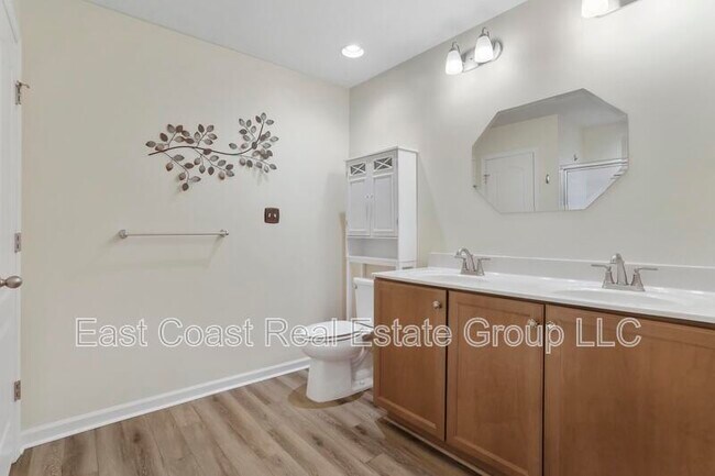 Building Photo - 203 Ran Rue Drive